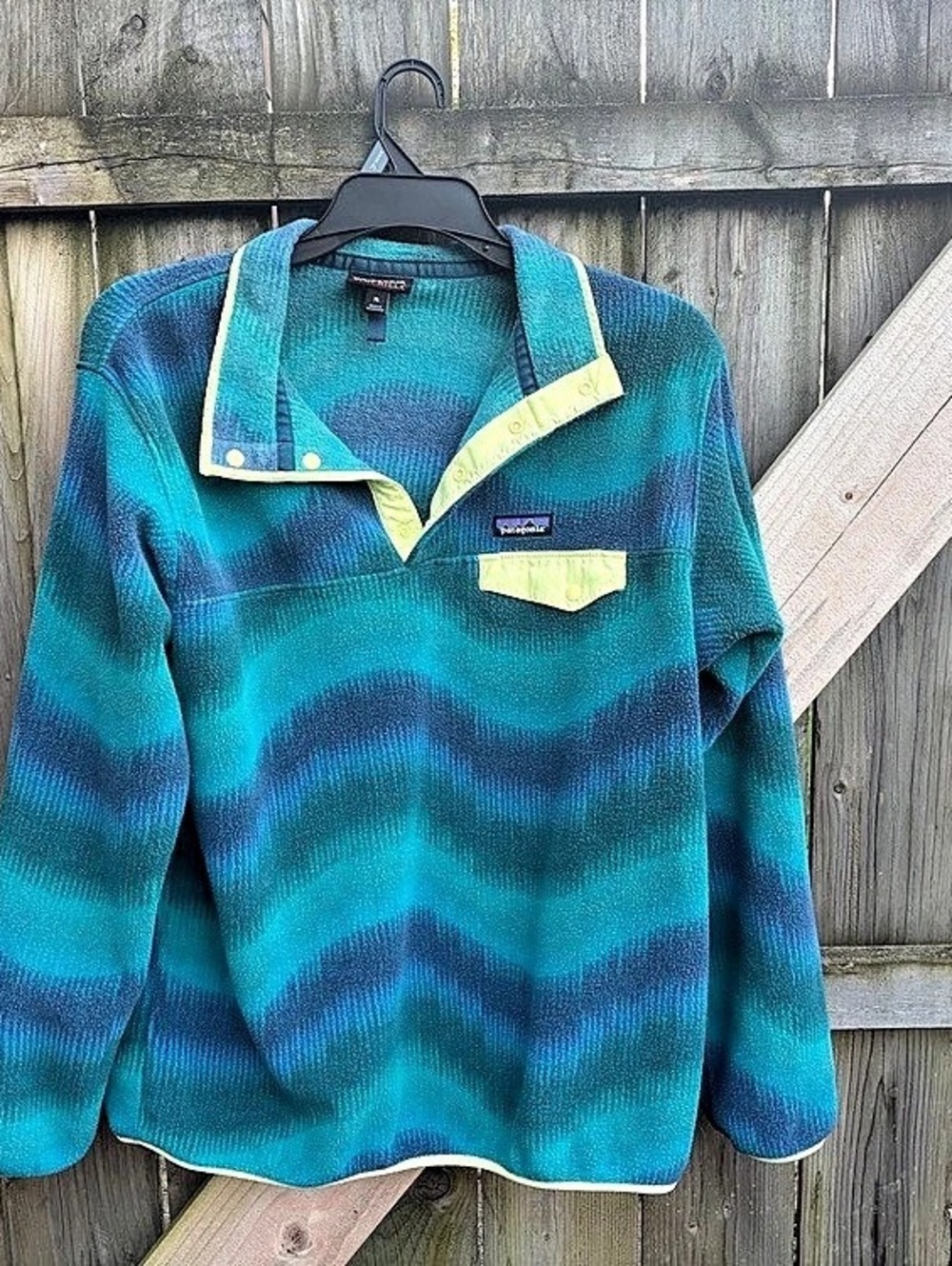 Patagonia Women's Lightweight Synchilla Snap-T Pullover Blue & Green XL